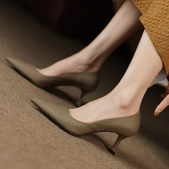 2023 Весенняя женская обувь с острым носком и тонкими каблуками Обувь из натуральной кожи для женщин Неглубокие однотонные женские туфли-лодочки Обувь ручной работы