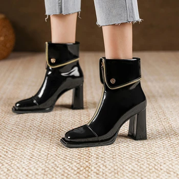 2023 Новые женские короткие сапоги на толстом каблуке Модные сапоги на высоком каблуке в британском стиле